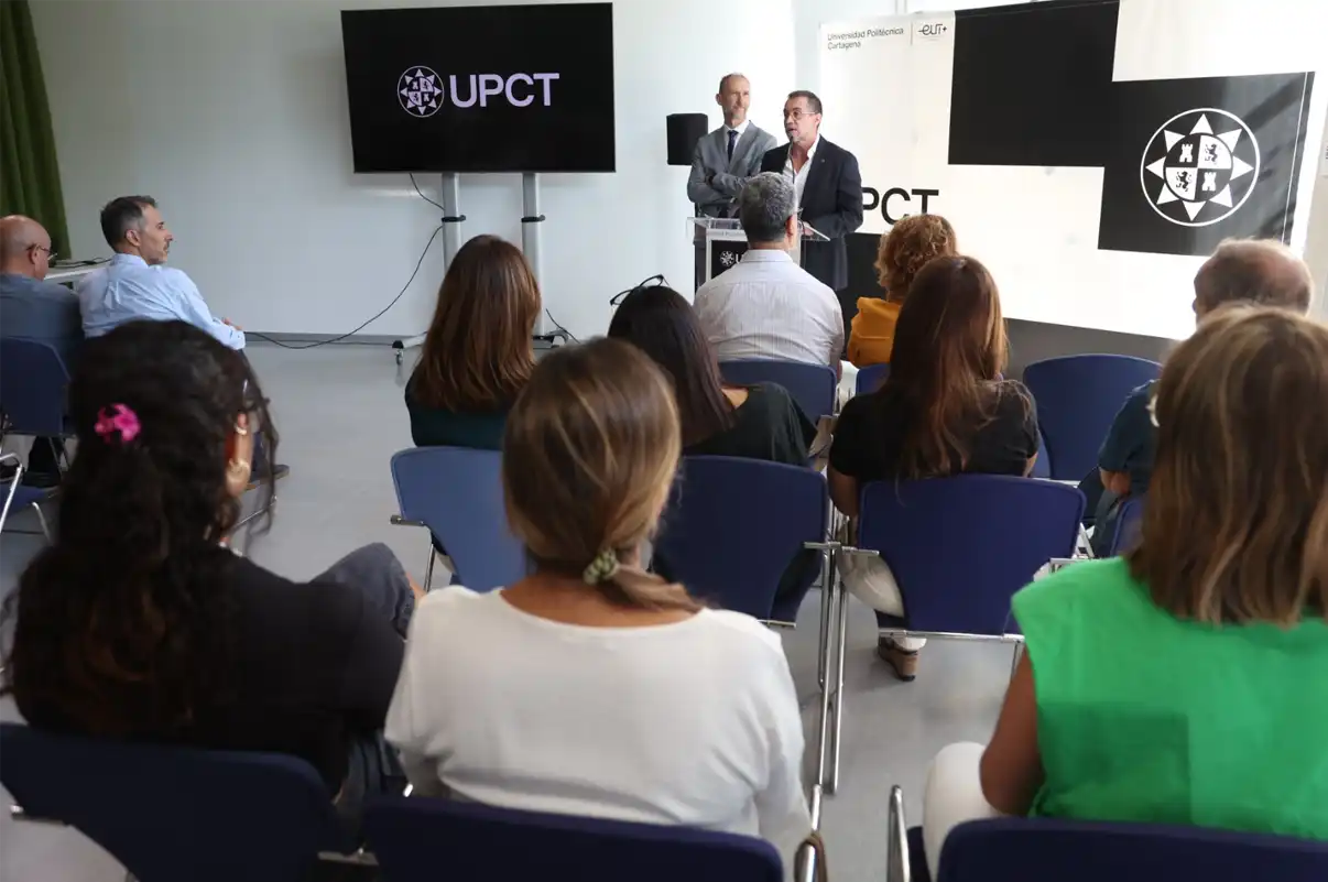 Presentación de la nueva identidad «Basada en Retos Reales» de la UPCT en Cartagena.